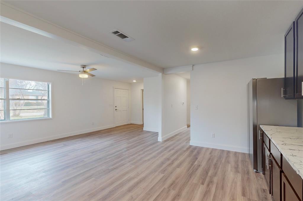 3625 Edgebrook Drive Property Photo 9