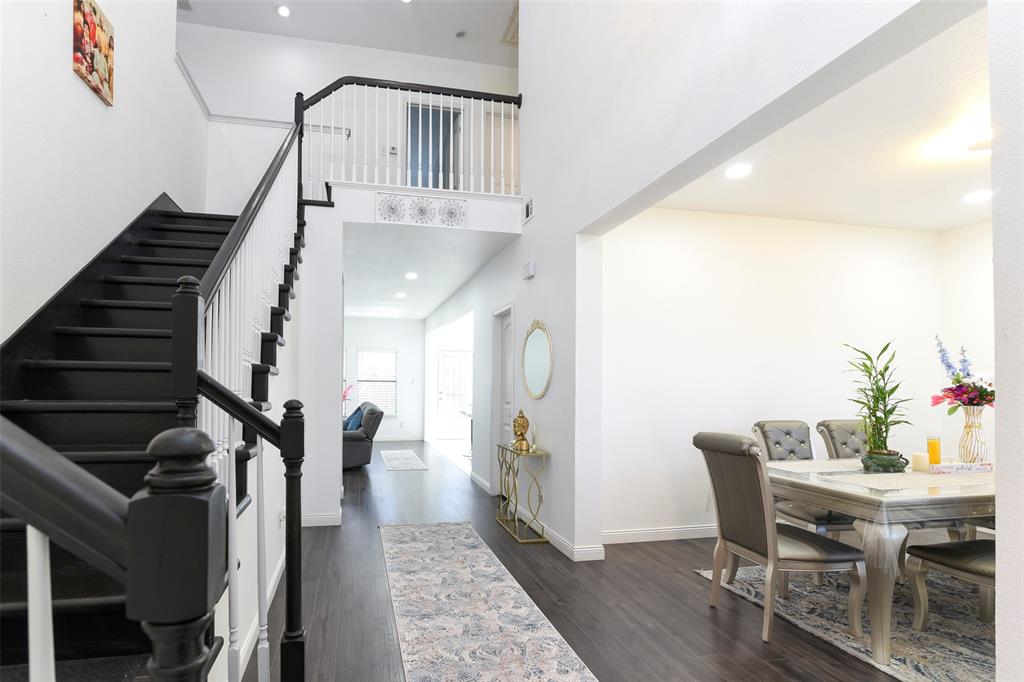 5932 Crestview Drive Property Photo 3