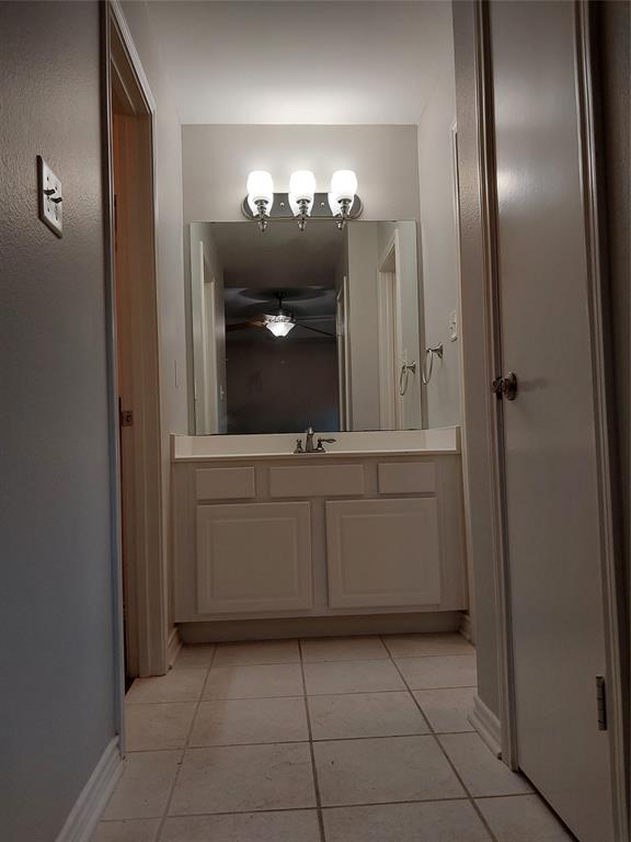 5401 Hollytree Drive Property Photo 15