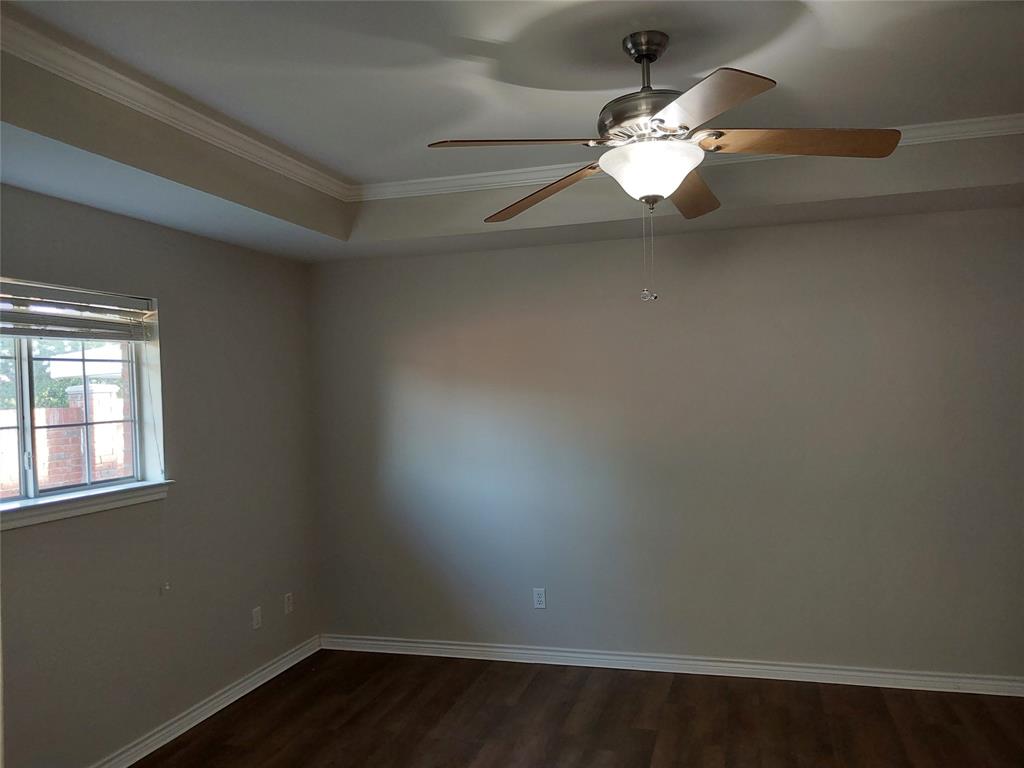 5401 Hollytree Drive Property Photo 21