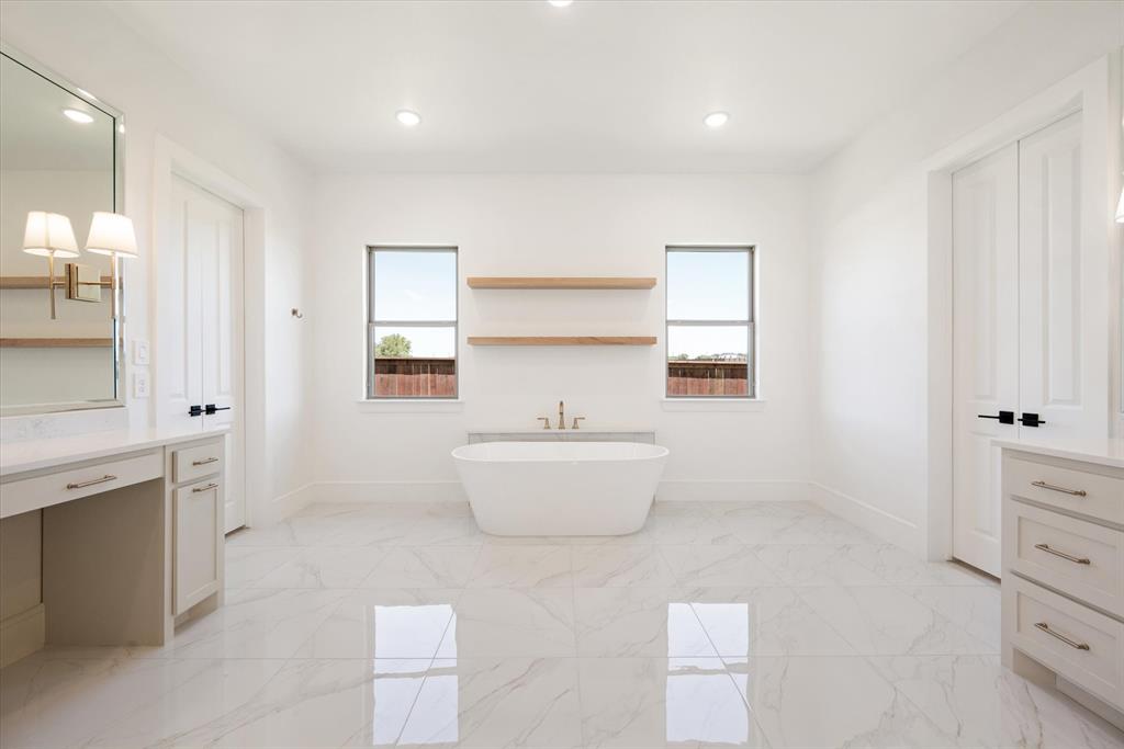 212 Lantern Ridge Drive Property Photo 16