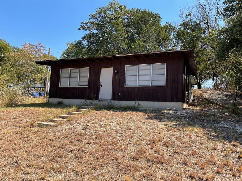 111 Pr 1725 Property Photo 3