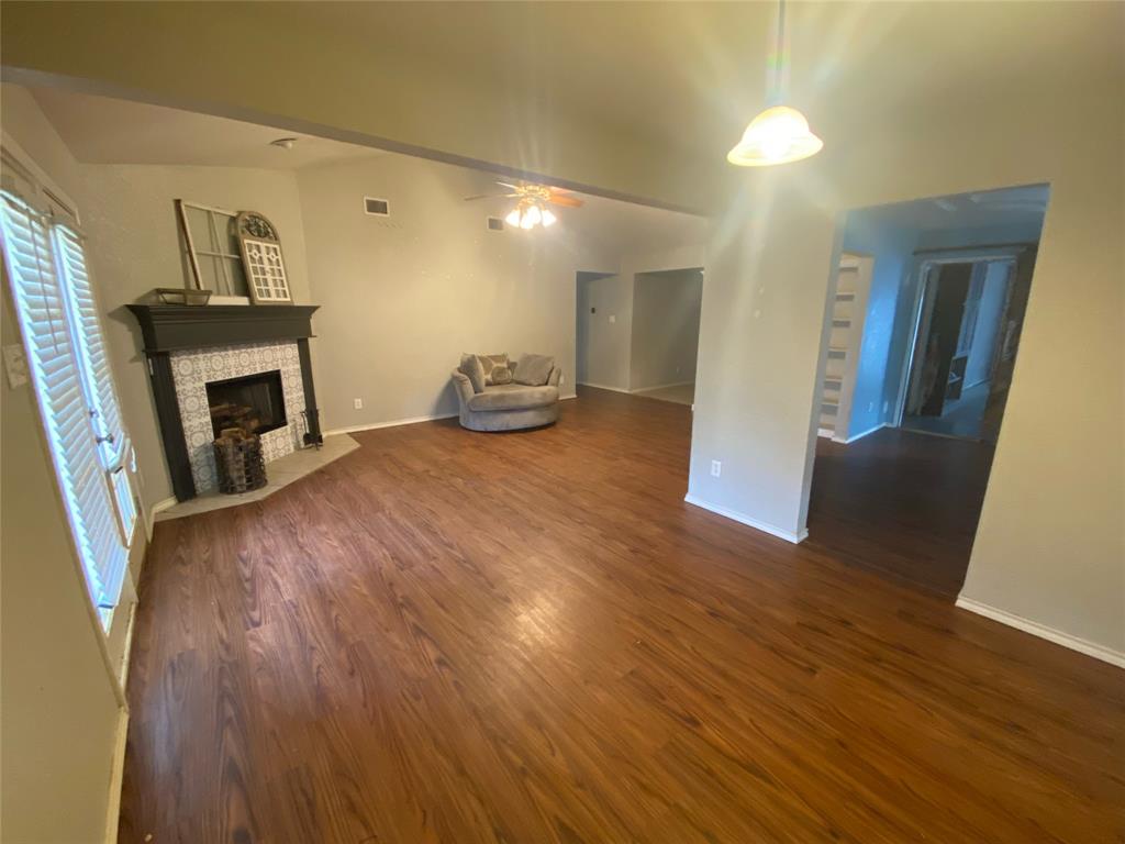 8001 Harvest Drive Property Photo 5