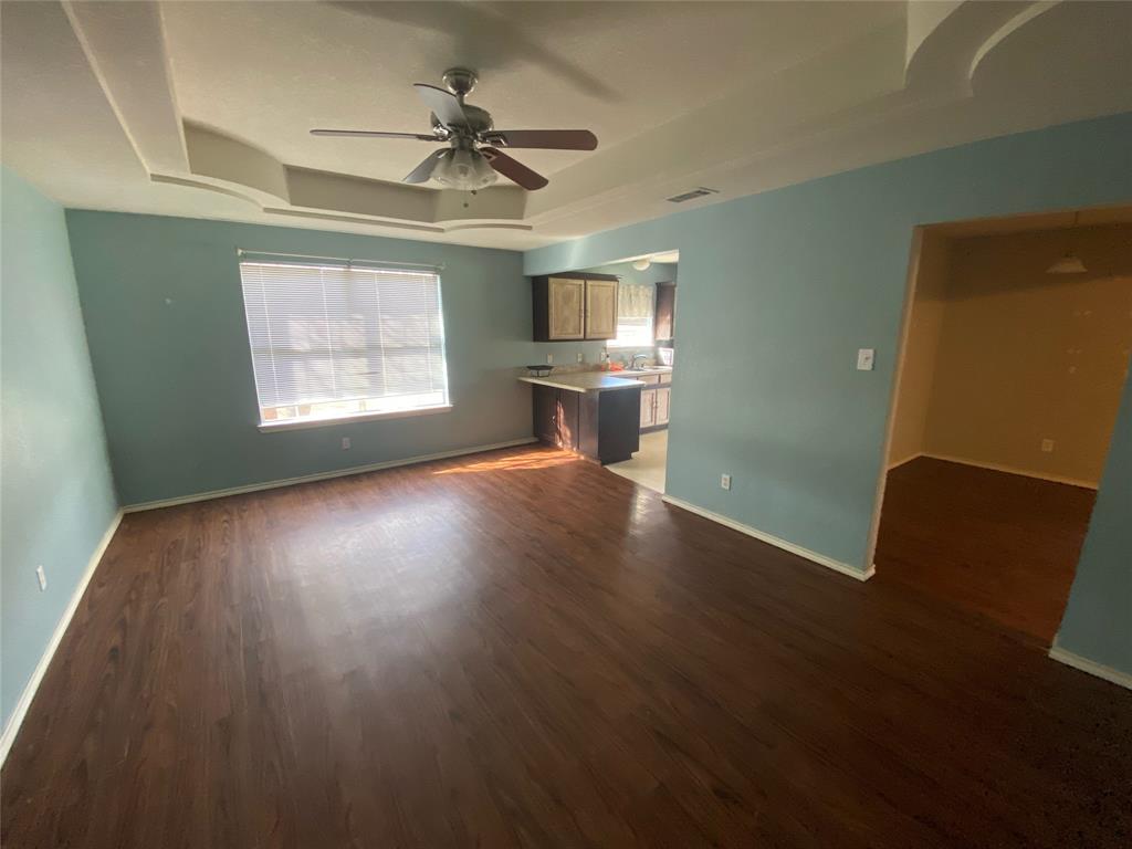 8001 Harvest Drive Property Photo 7