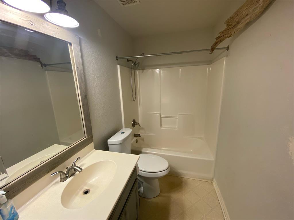 8001 Harvest Drive Property Photo 24