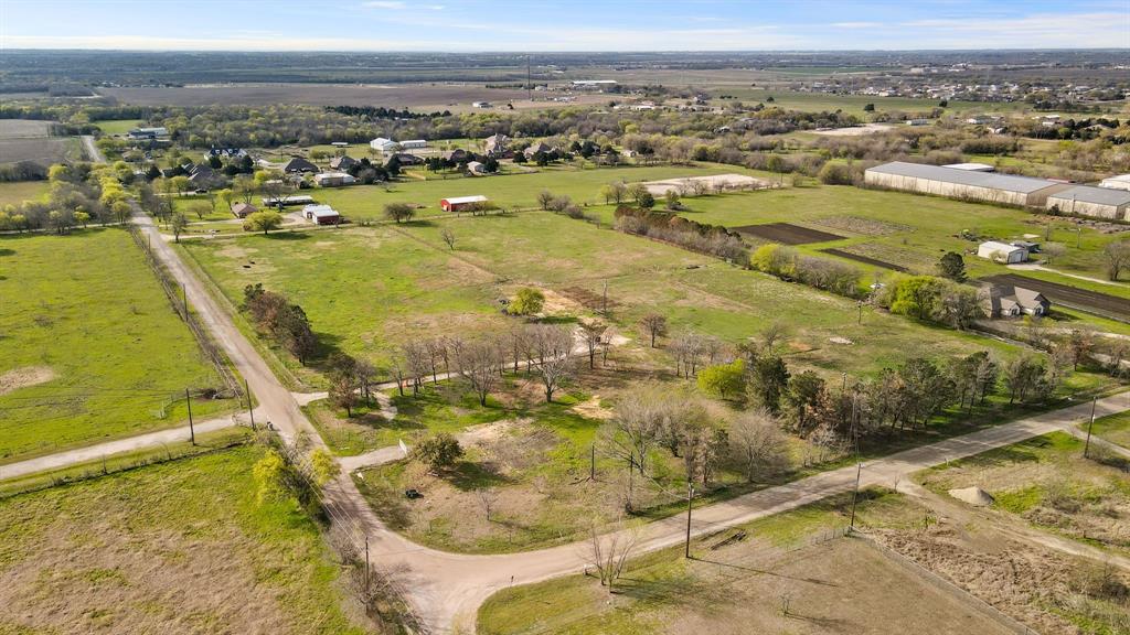 2500 Howell Drive Property Photo 10