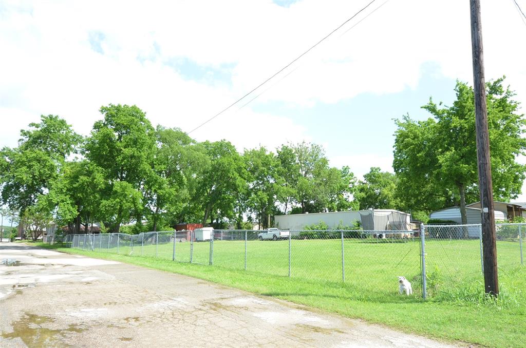 267 N Grand Saline Street Property Photo 6