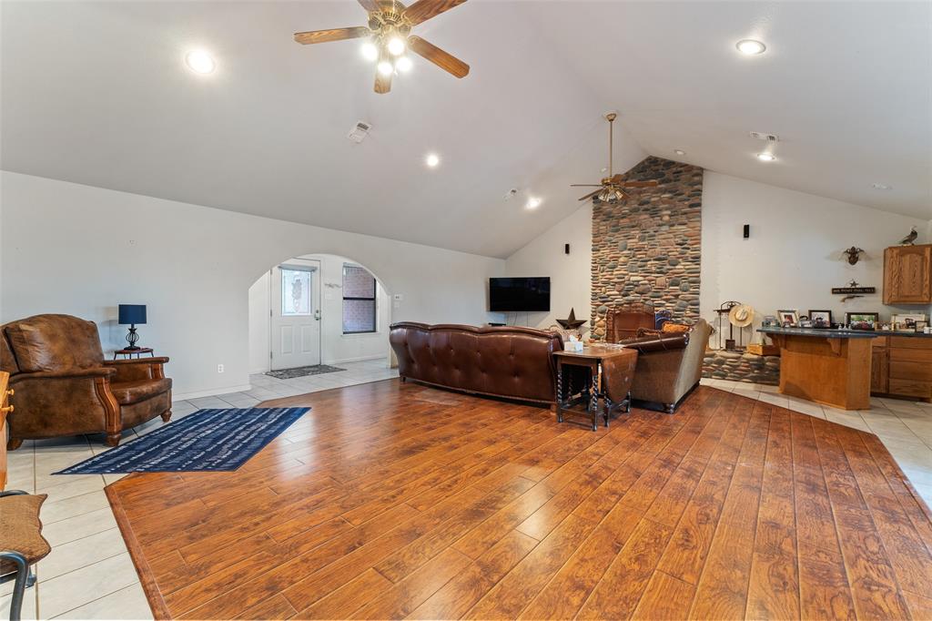 375 County Road 401 Property Photo 14