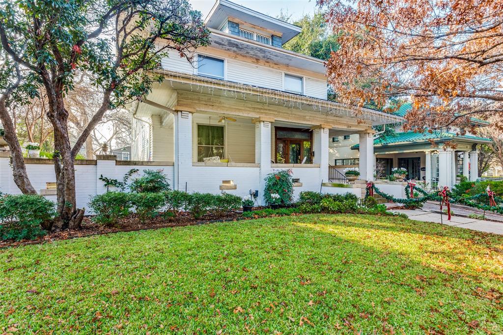 1215 Elizabeth Boulevard Property Photo 2