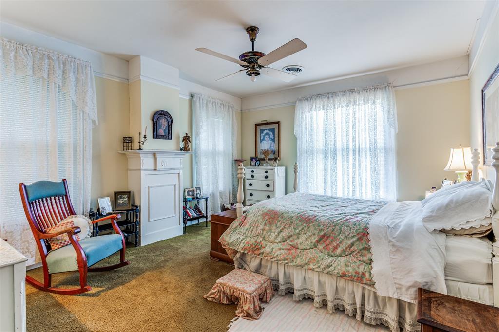 1215 Elizabeth Boulevard Property Photo 12