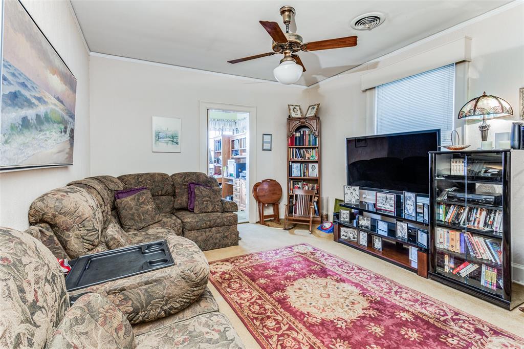 1215 Elizabeth Boulevard Property Photo 20