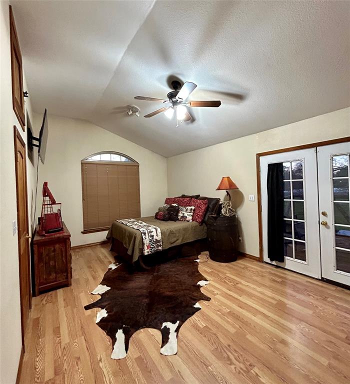 2830 W Park Row Boulevard Property Photo 8