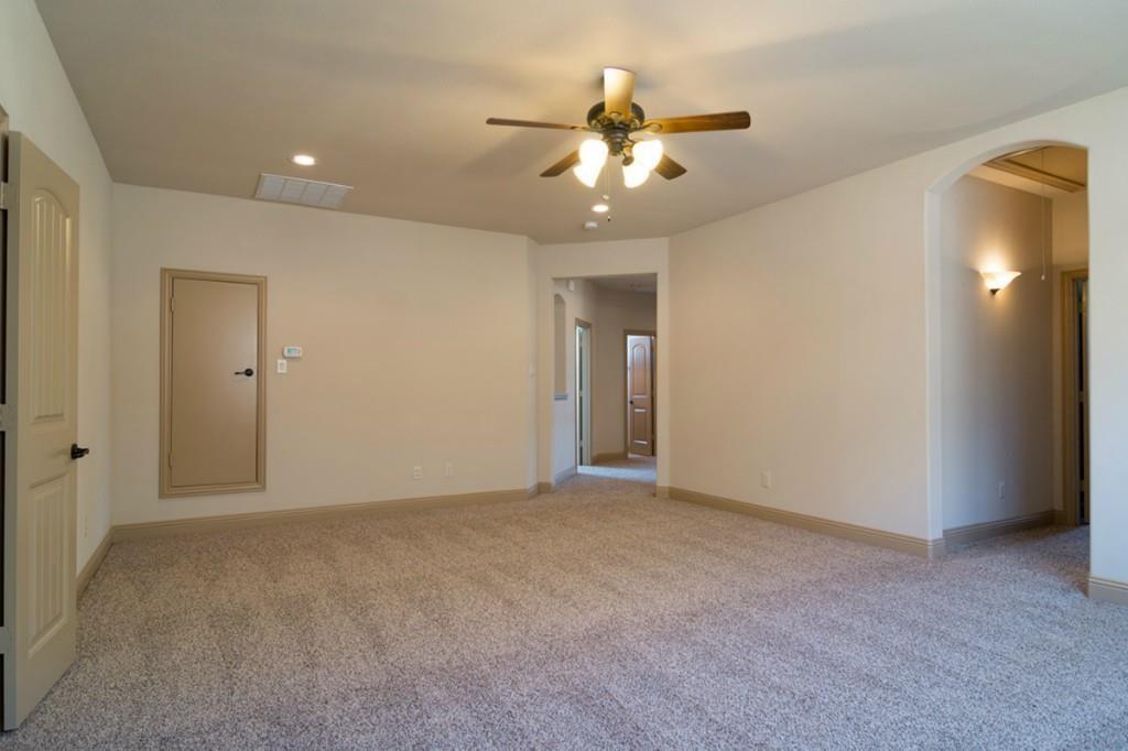 1021 Taylor Drive Property Photo 3