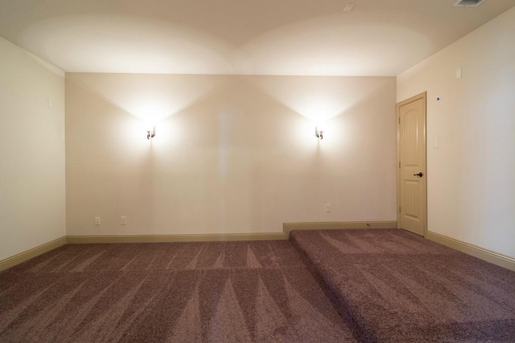 1021 Taylor Drive Property Photo 6