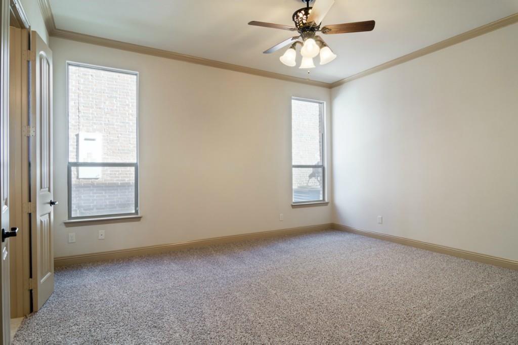 1021 Taylor Drive Property Photo 8