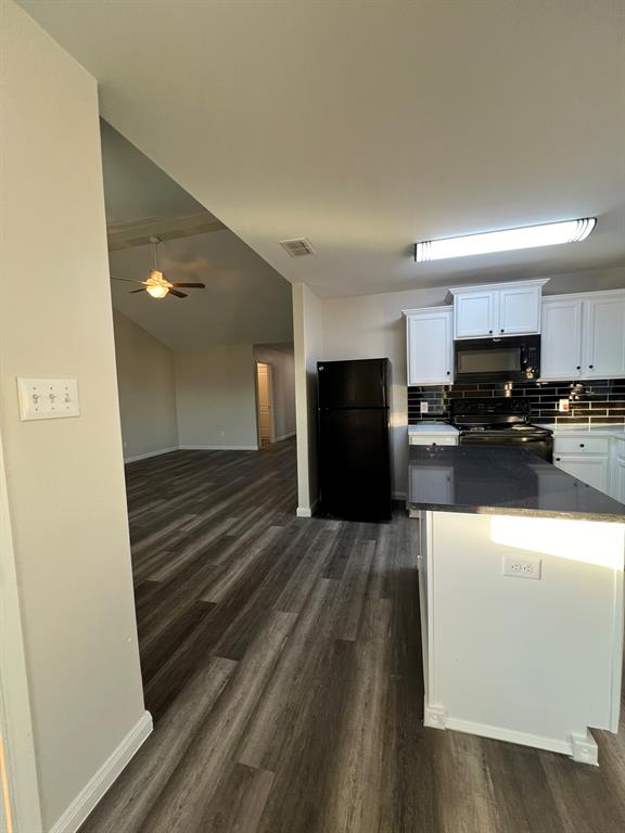 1802 Clegg Street Property Photo 13