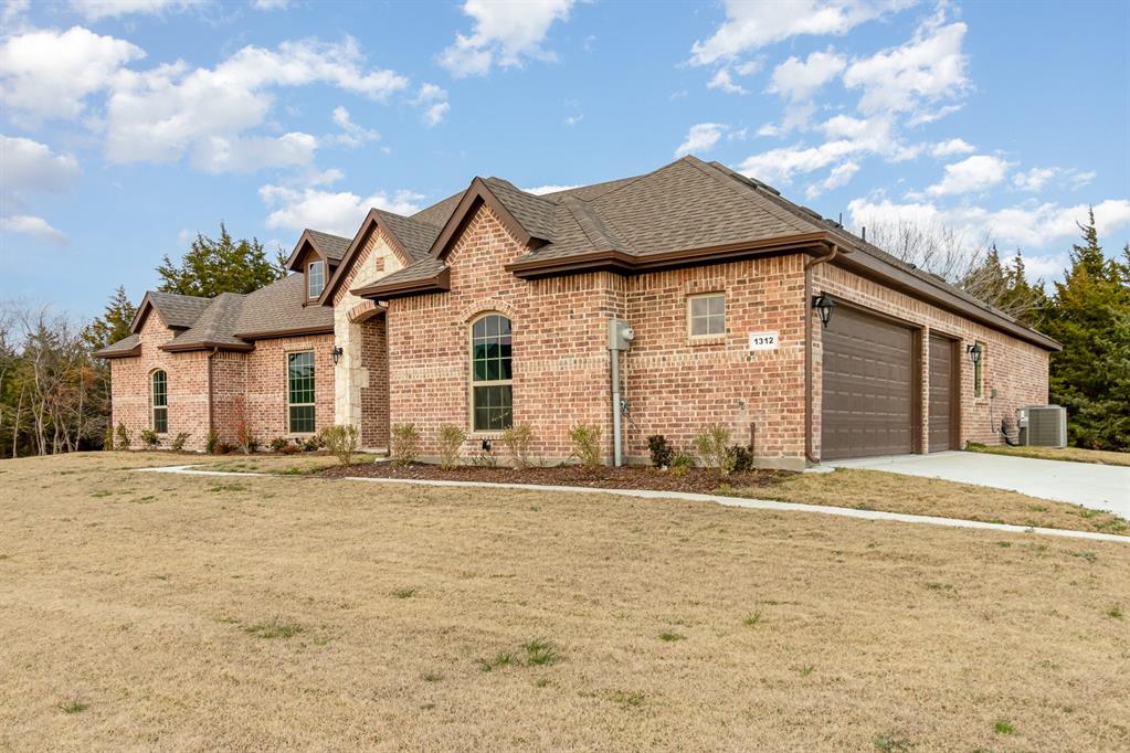 1312 Wilderness Lane Property Photo 3