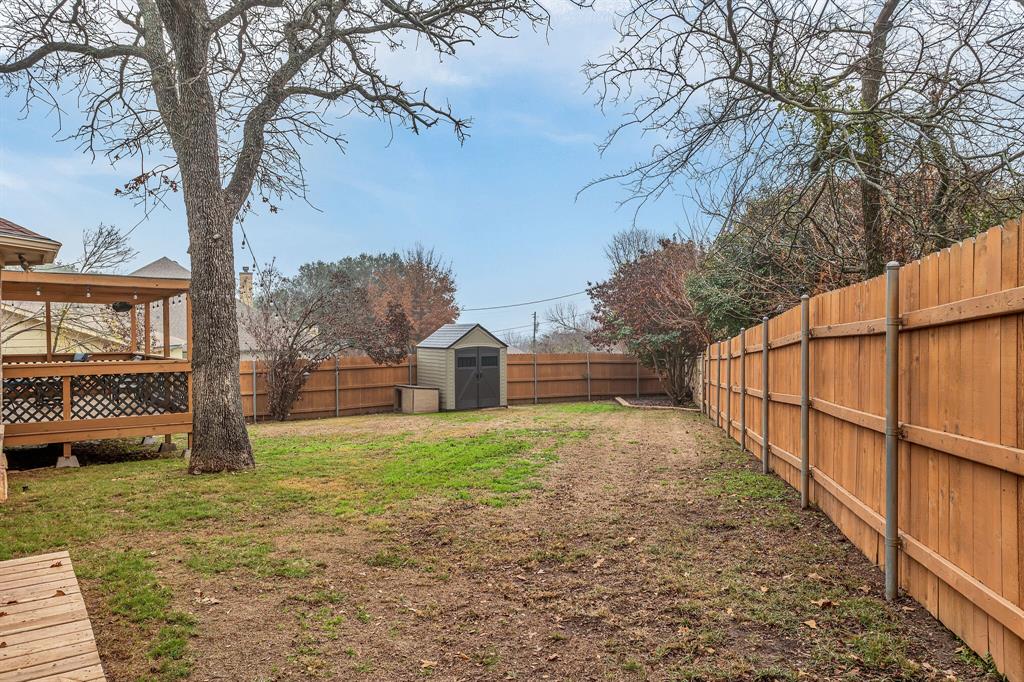 4204 Angelina Drive Property Photo 13