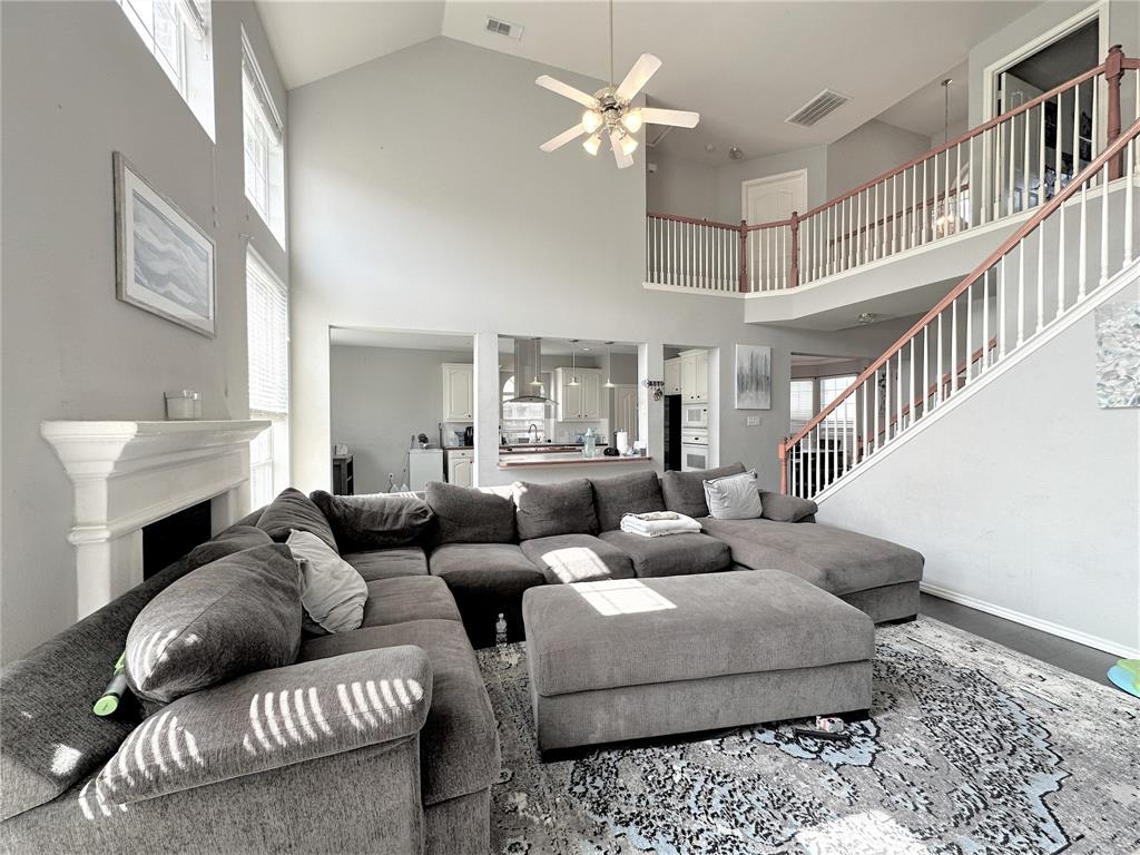1221 Andromeda Way Property Photo 6