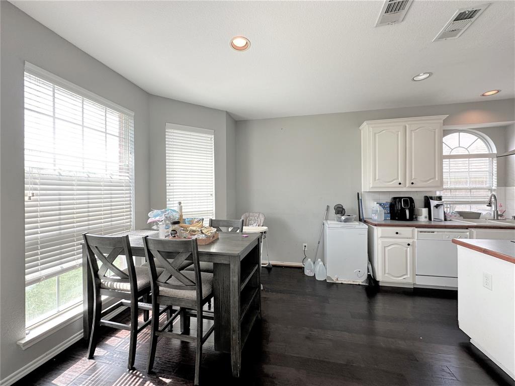 1221 Andromeda Way Property Photo 8