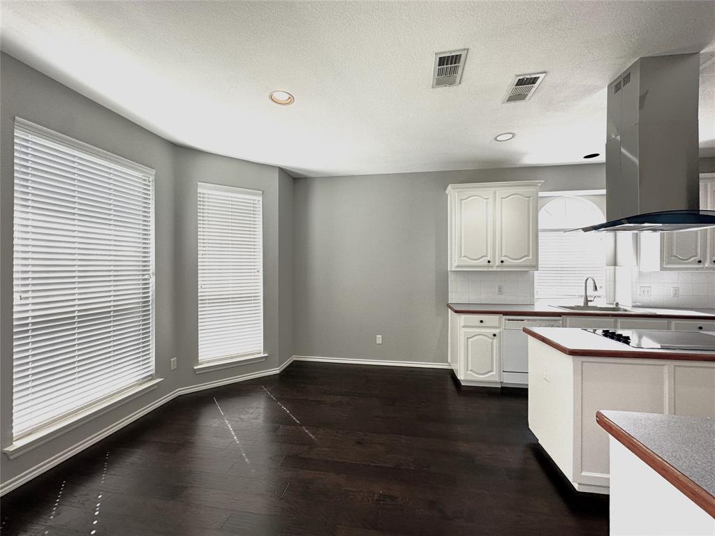 1221 Andromeda Way Property Photo 11