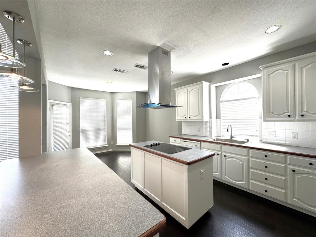 1221 Andromeda Way Property Photo 12