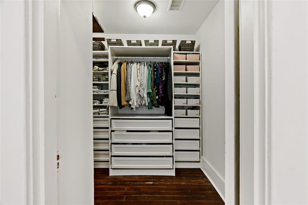 833 S Church Street Property Photo 15