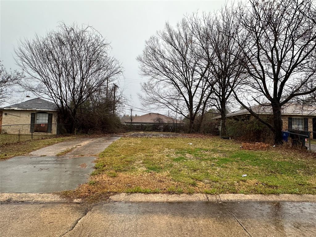 213 N Emerald Loop Property Photo 1