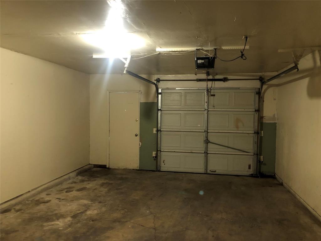 3063 Olympia Property Photo 18