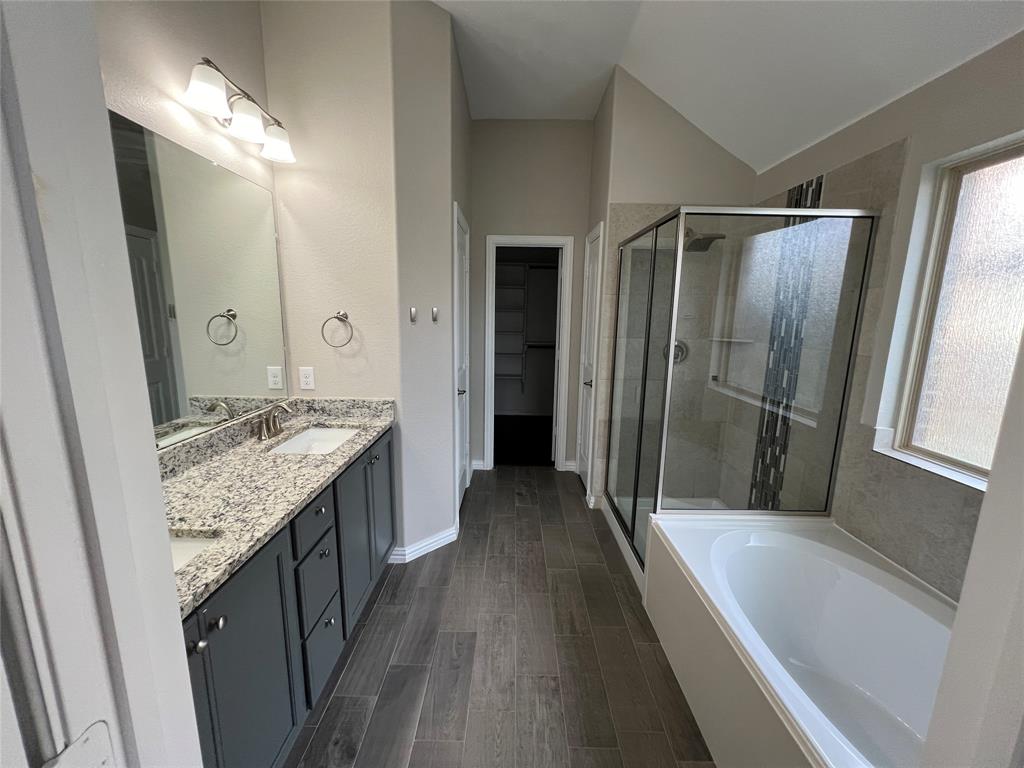 14828 Rocky Face Lane Property Photo 3