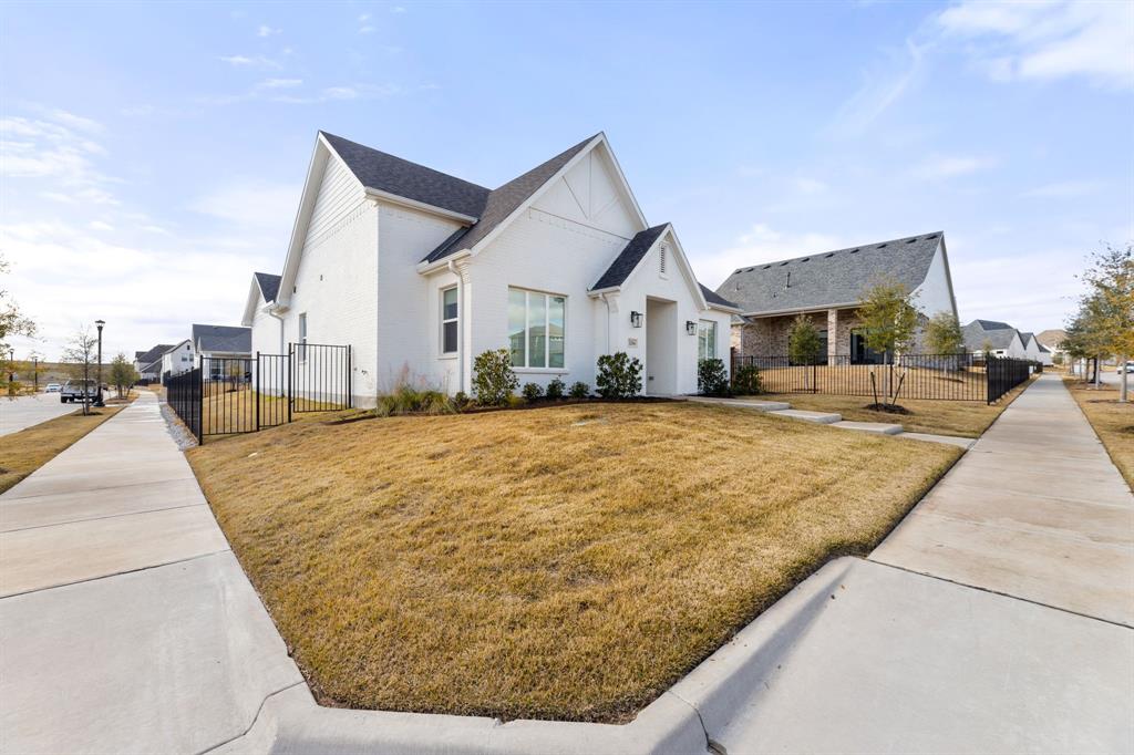 2236 Offerande Drive Property Photo 5