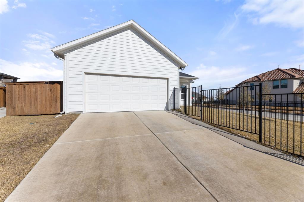 2236 Offerande Drive Property Photo 36