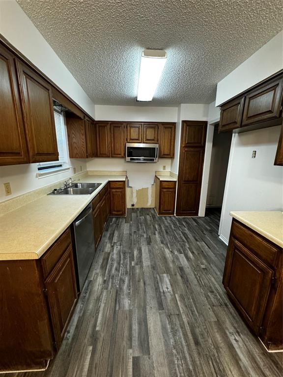 1102 Snowberry Street Property Photo 3