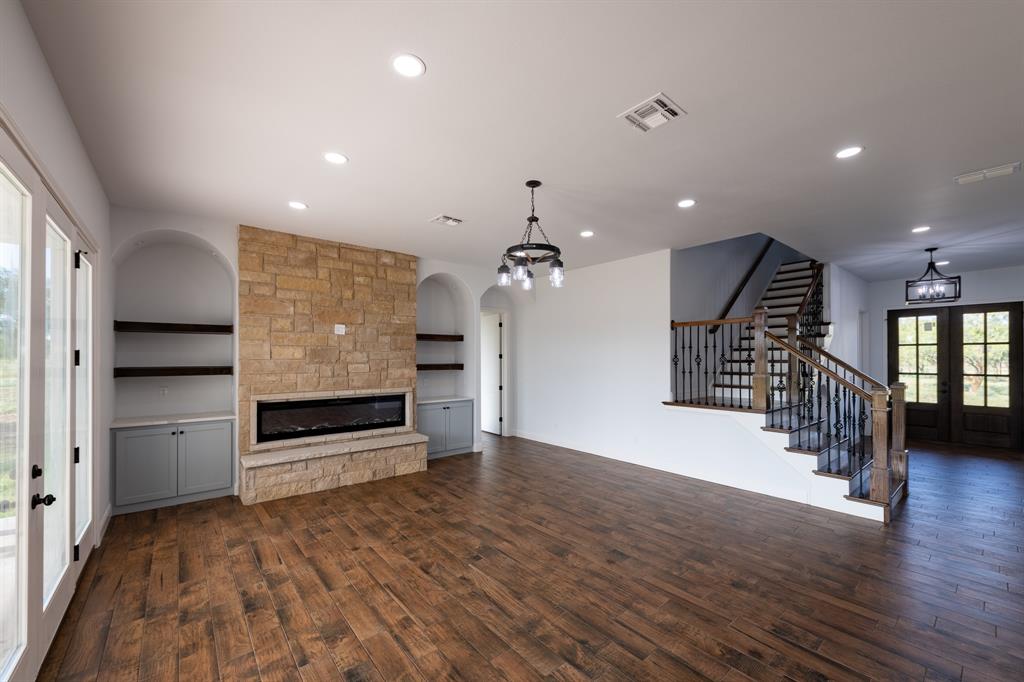 443 Elva Court Property Photo 14