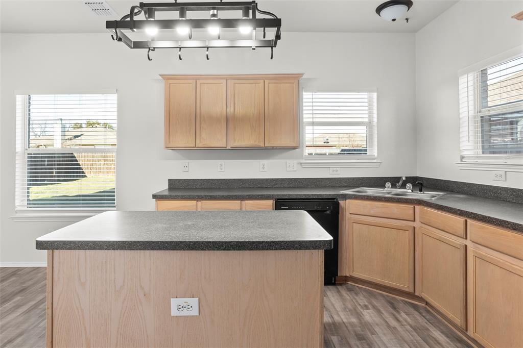 1433 Broken Spoke Court Property Photo 10