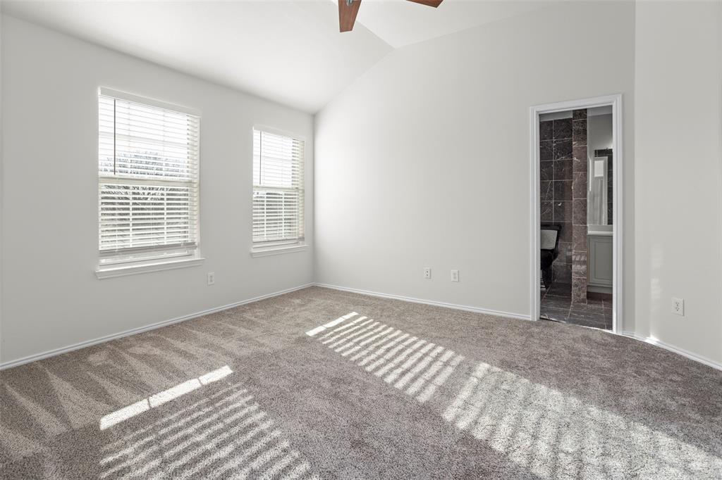 1433 Broken Spoke Court Property Photo 15