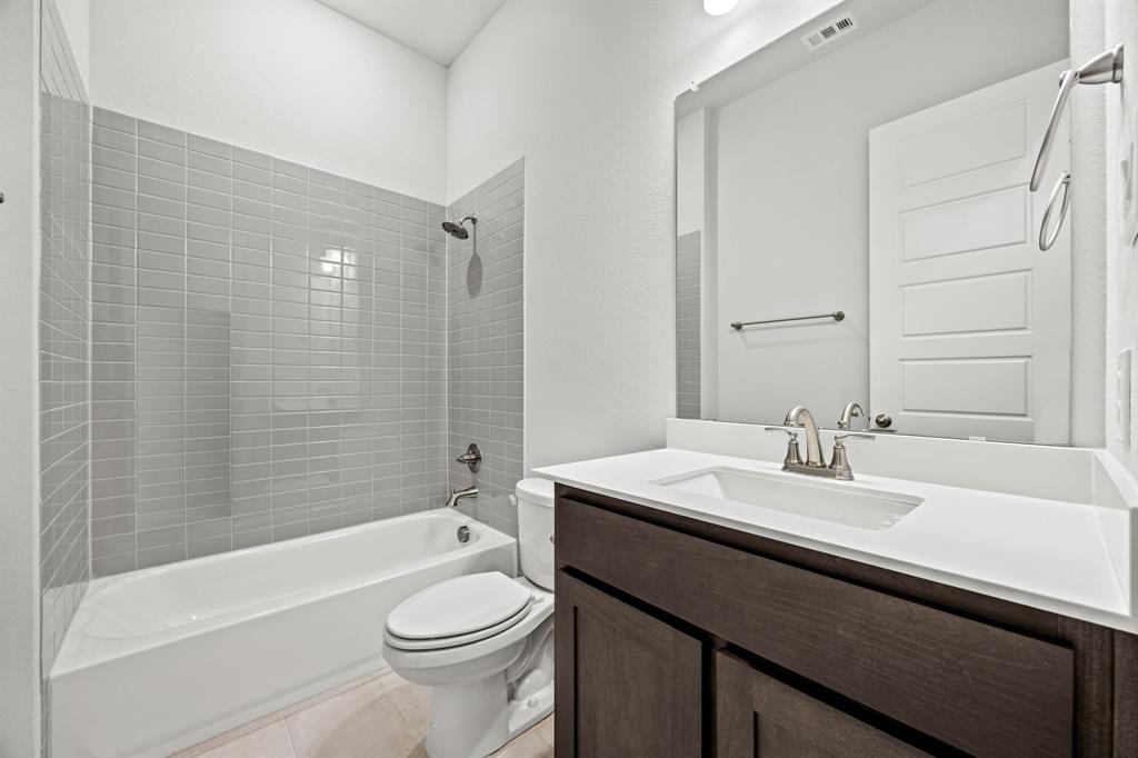 440 Talbot Lane Property Photo 24