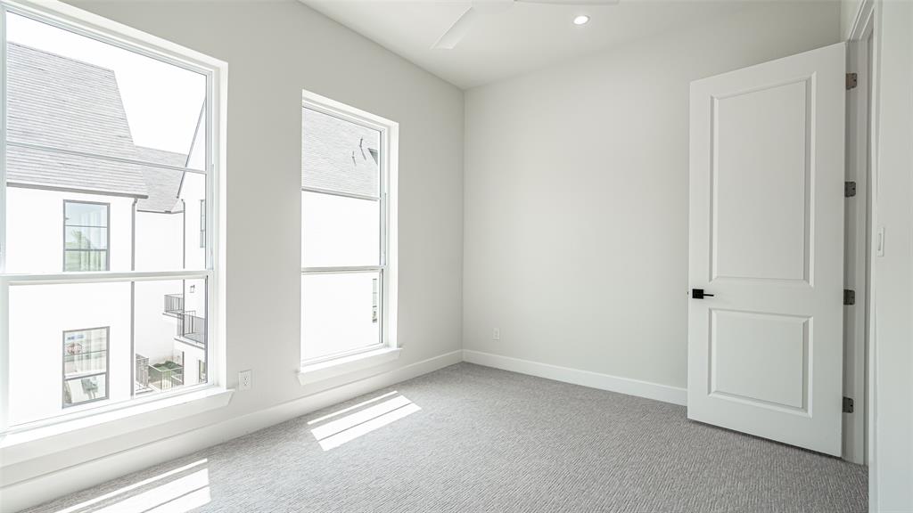 126 Garden Court Property Photo 11