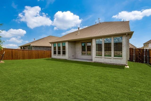 1033 Rosebay Drive Property Photo 18