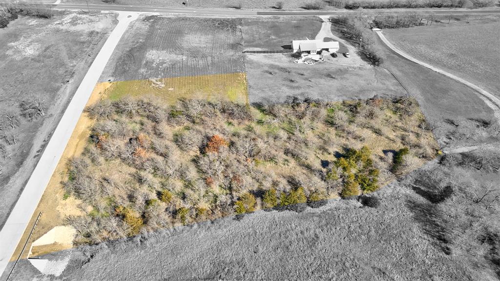 141 Diamondcrest Lane Property Photo 2