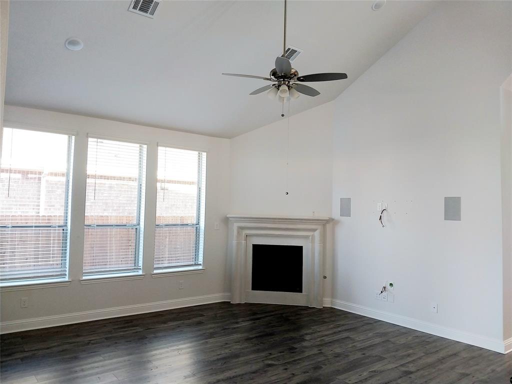 1401 Alexander Drive Property Photo 8