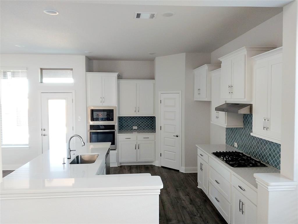 1401 Alexander Drive Property Photo 12