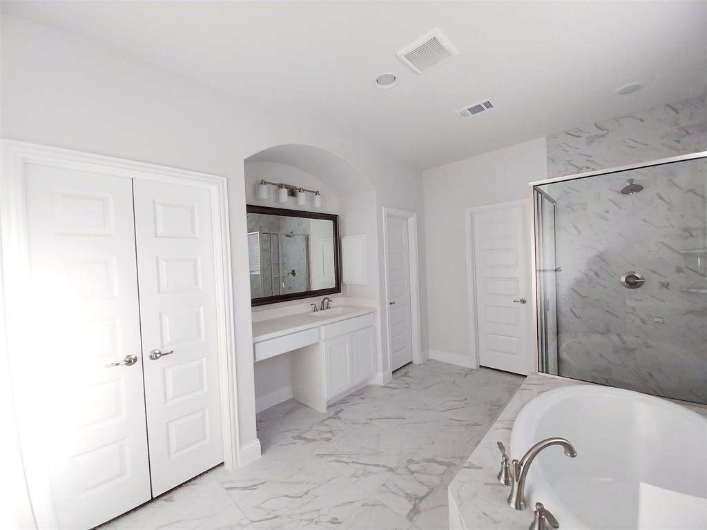 1401 Alexander Drive Property Photo 14