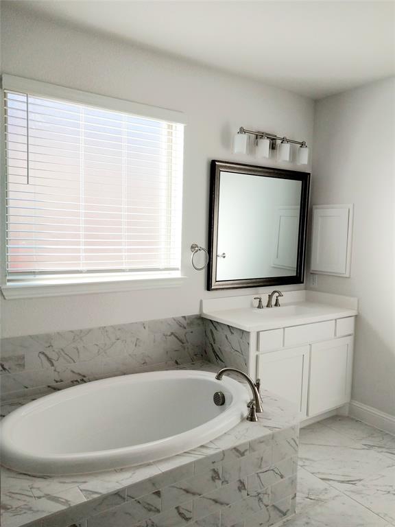 1401 Alexander Drive Property Photo 17