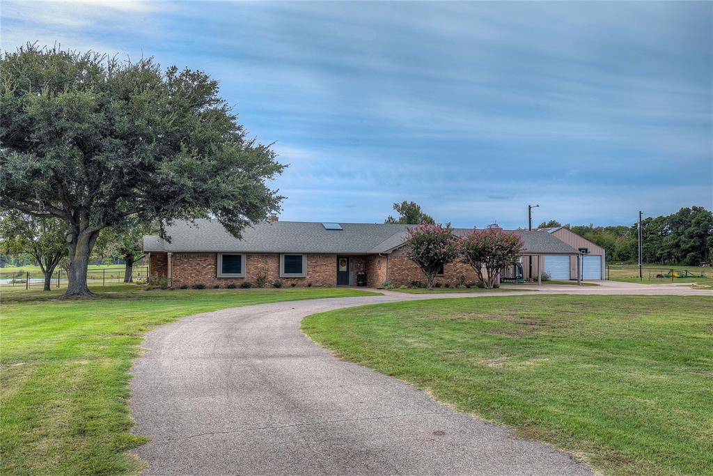 211 Fm 182 Property Photo 3