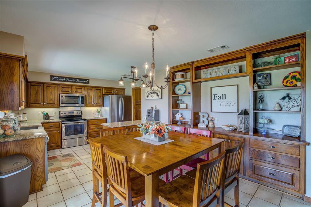 211 Fm 182 Property Photo 8
