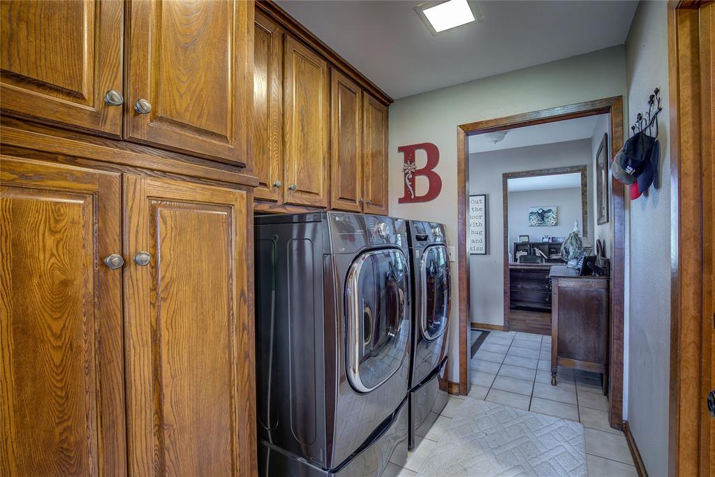 211 Fm 182 Property Photo 12