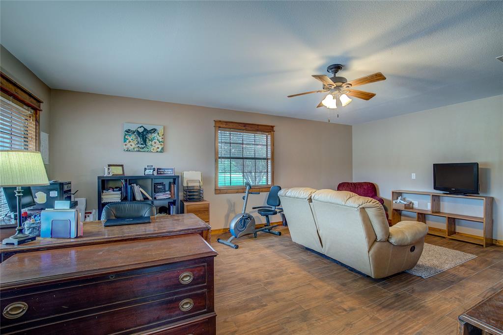 211 Fm 182 Property Photo 15