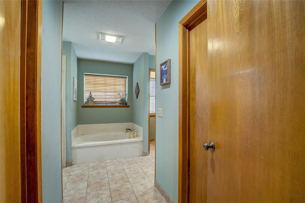 211 Fm 182 Property Photo 18
