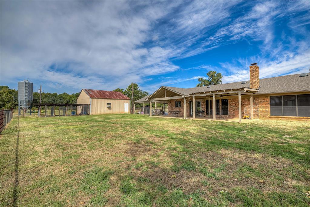 211 Fm 182 Property Photo 28